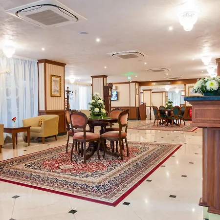 Coop, Hotel Sofia